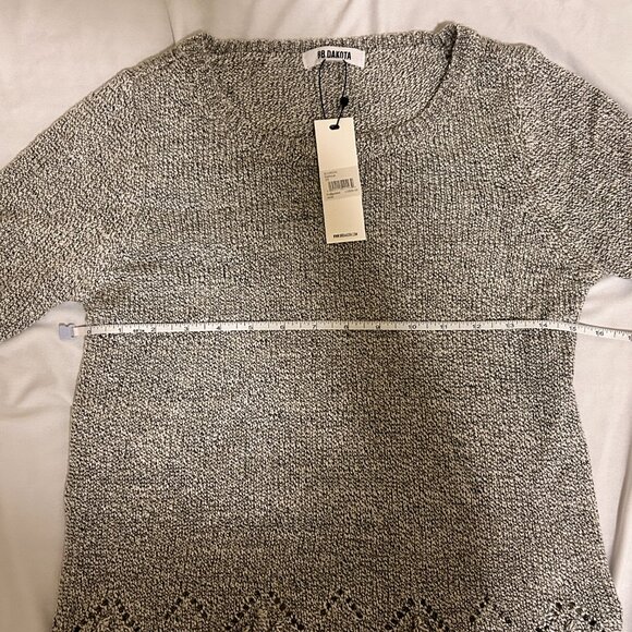 New BB Dakota Sweater Size XS - Picture 7 of 8